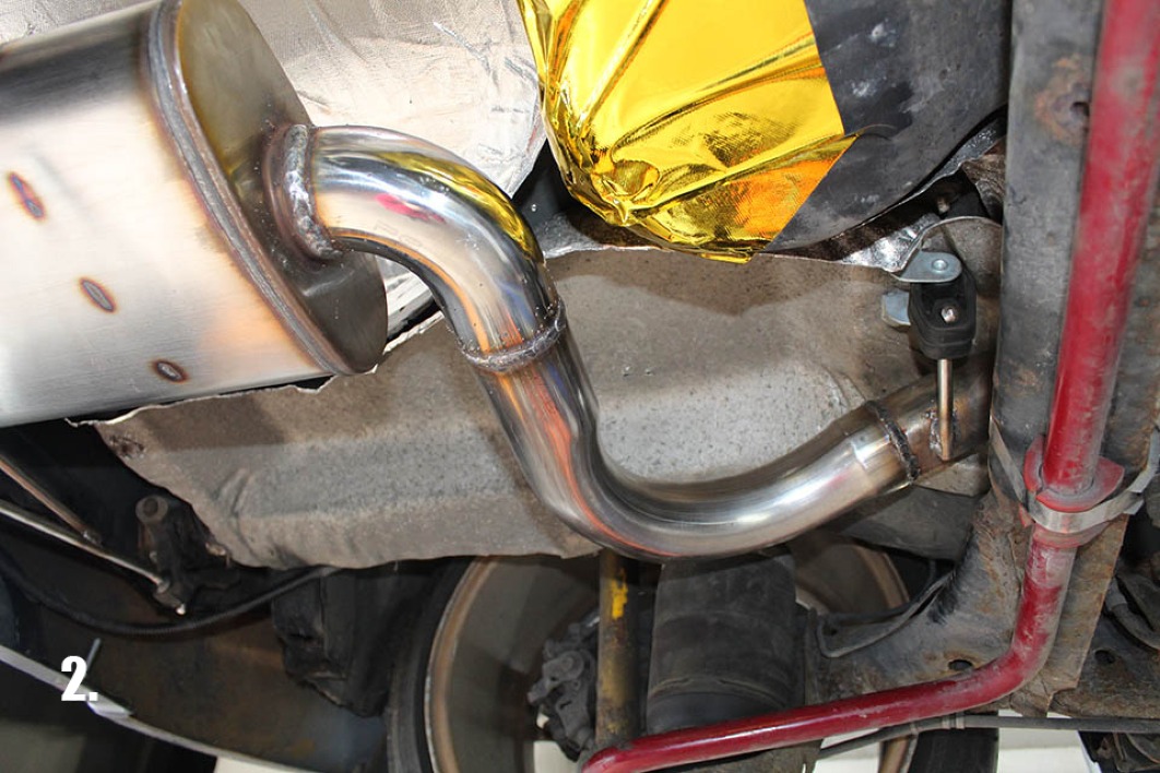 Twin tail pipes on a MK4 Golf 1.8 GTi in R32 MK5 style 